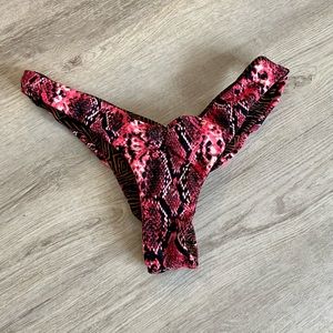 Women’s Reversible Volcom Bikini Bottoms